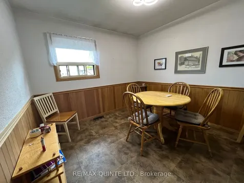 33 Ramsay Avenue Quinte West ON K8V 2P6