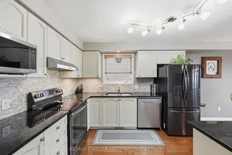 1466 Adams Avenue Kingston ON K7P 0B6