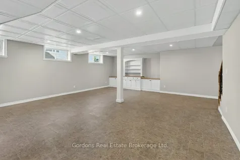 72 Mccabe Street Greater Napanee ON K7R 3P6