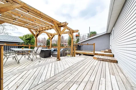 41 Audrey Street Petawawa ON K8H 1N5