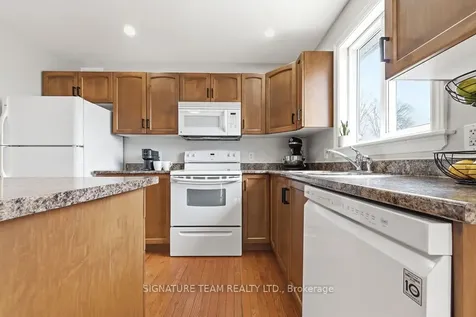 41 Audrey Street Petawawa ON K8H 1N5
