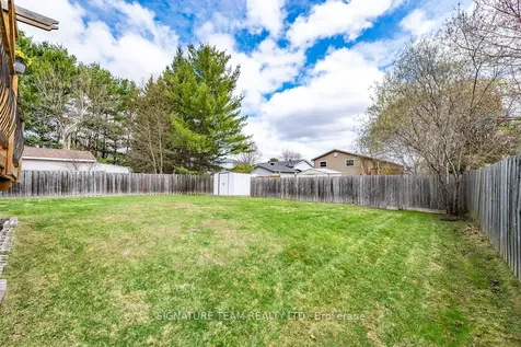 41 Audrey Street Petawawa ON K8H 1N5