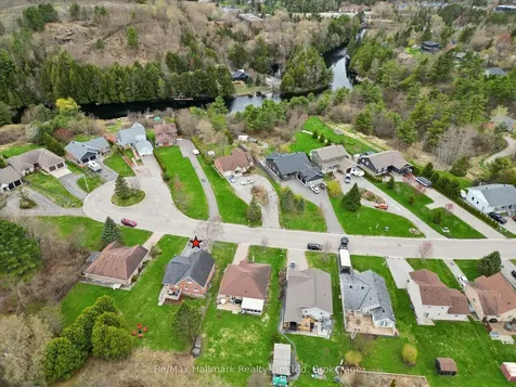 139 Milton Street Bracebridge ON P1L 2G4
