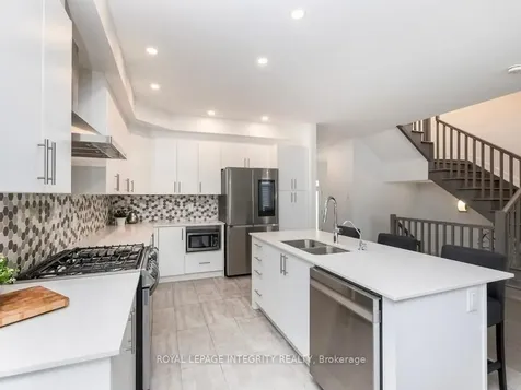 28 Mendoza Way Kanata ON K2S 2S6