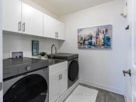 28 Mendoza Way Kanata ON K2S 2S6