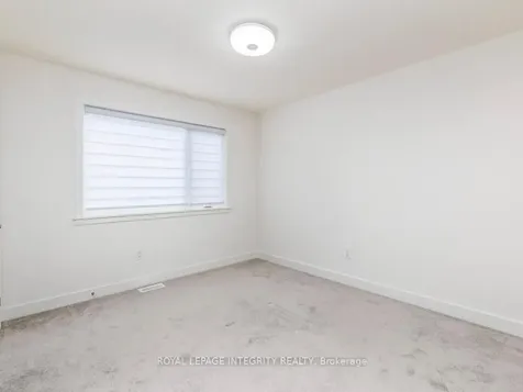28 Mendoza Way Kanata ON K2S 2S6