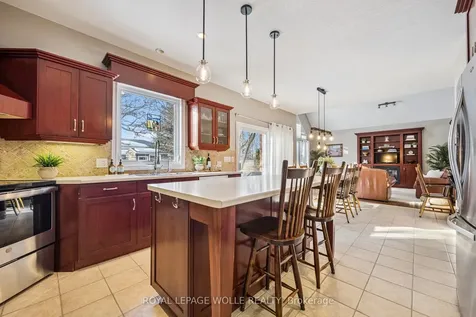 44 Crane Crescent Woolwich ON N3B 3M3
