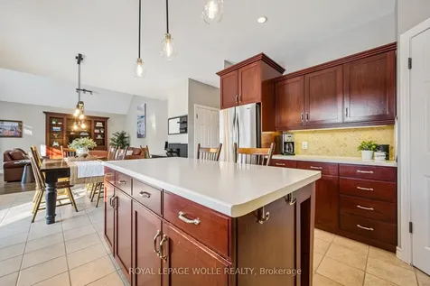 44 Crane Crescent Woolwich ON N3B 3M3