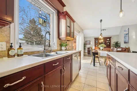 44 Crane Crescent Woolwich ON N3B 3M3