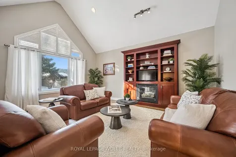 44 Crane Crescent Woolwich ON N3B 3M3