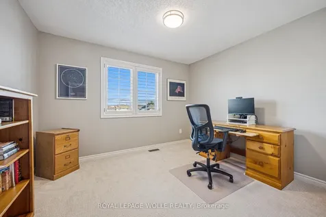 44 Crane Crescent Woolwich ON N3B 3M3