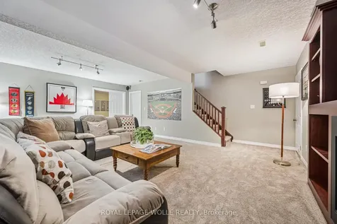 44 Crane Crescent Woolwich ON N3B 3M3