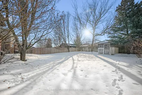 44 Crane Crescent Woolwich ON N3B 3M3