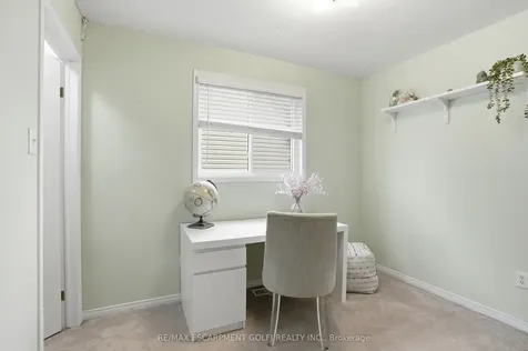 156 Provident Way Hamilton ON L0R 1W0