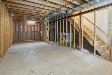 156 Provident Way Hamilton ON L0R 1W0