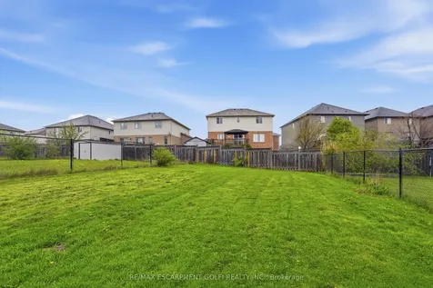 156 Provident Way Hamilton ON L0R 1W0