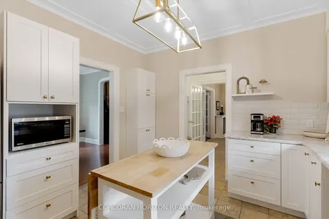 115 Filbert Street Kitchener ON N2H 1Y3
