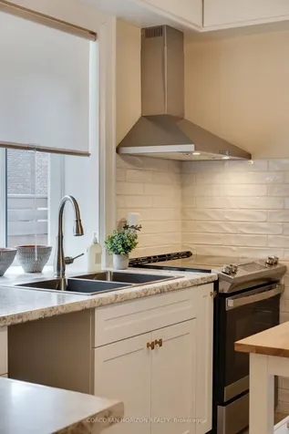 115 Filbert Street Kitchener ON N2H 1Y3