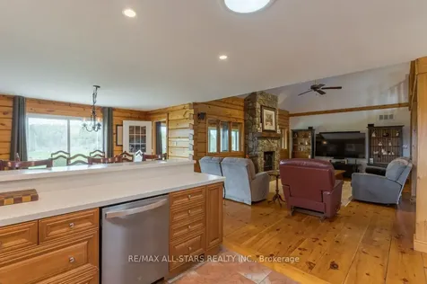 1769 Myers Crescent Selwyn ON K0L 1T0