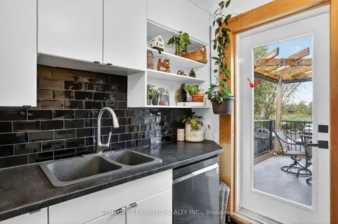 201 Romaine Street Peterborough ON K9J 2C3