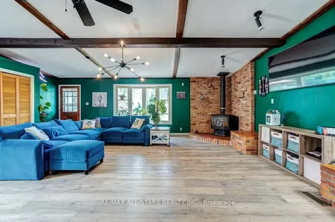111 Adelaide Street N Kawartha Lakes ON K9V 4L8