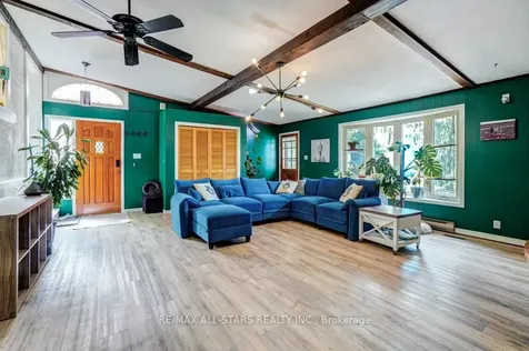111 Adelaide Street N Kawartha Lakes ON K9V 4L8