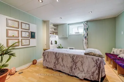 111 Adelaide Street N Kawartha Lakes ON K9V 4L8