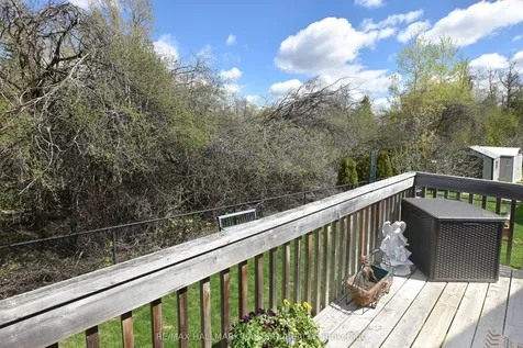 428 Raymond Street Peterborough ON K9L 1R2