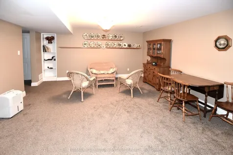428 Raymond Street Peterborough ON K9L 1R2