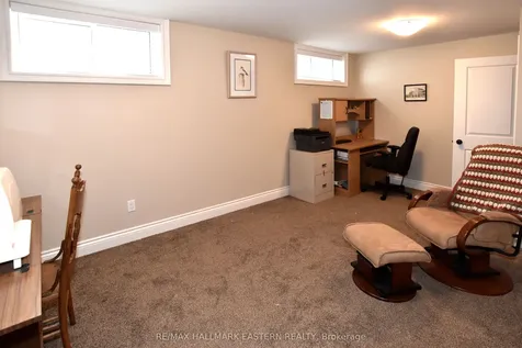 428 Raymond Street Peterborough ON K9L 1R2
