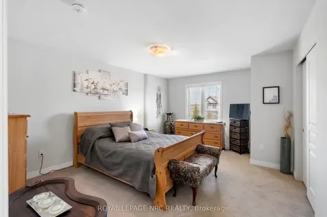 7768 Ascot Circle Niagara Falls ON L2H 3P9