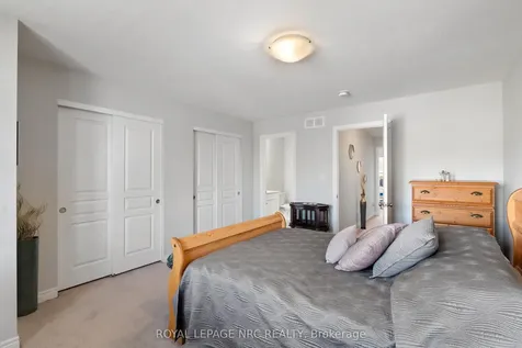 7768 Ascot Circle Niagara Falls ON L2H 3P9