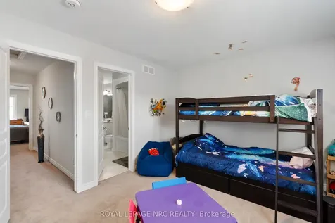 7768 Ascot Circle Niagara Falls ON L2H 3P9