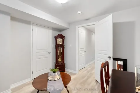 7768 Ascot Circle Niagara Falls ON L2H 3P9