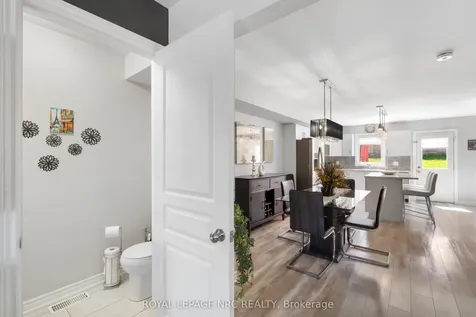 7768 Ascot Circle Niagara Falls ON L2H 3P9
