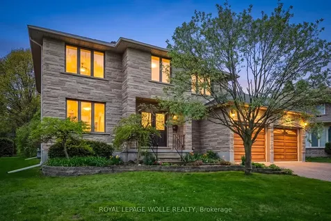 82 Corfield Drive Kitchener ON N2A 3W9