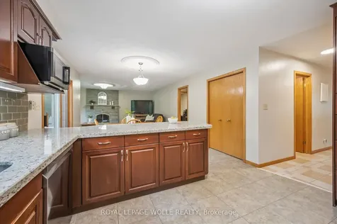 82 Corfield Drive Kitchener ON N2A 3W9