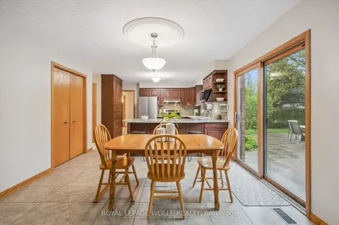 82 Corfield Drive Kitchener ON N2A 3W9