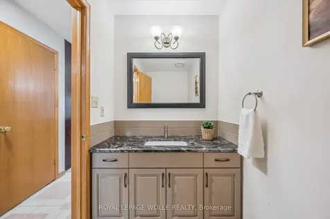 82 Corfield Drive Kitchener ON N2A 3W9