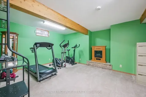 82 Corfield Drive Kitchener ON N2A 3W9