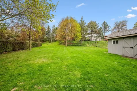 82 Corfield Drive Kitchener ON N2A 3W9
