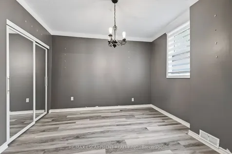 14 Cambridge Avenue Hamilton ON L8H 1T5