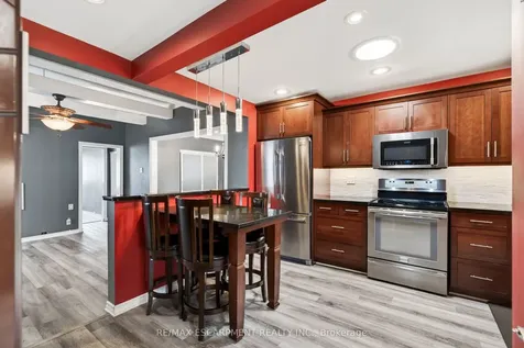 14 Cambridge Avenue Hamilton ON L8H 1T5