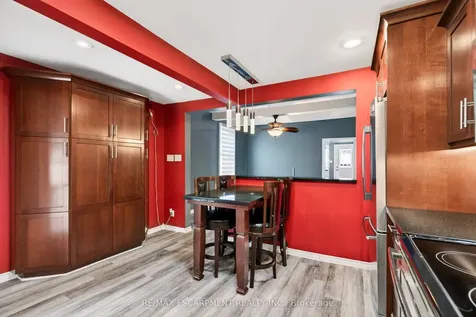 14 Cambridge Avenue Hamilton ON L8H 1T5