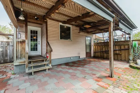 14 Cambridge Avenue Hamilton ON L8H 1T5