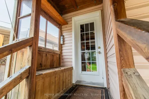 14 Cambridge Avenue Hamilton ON L8H 1T5