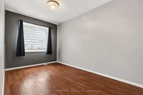14 Cambridge Avenue Hamilton ON L8H 1T5