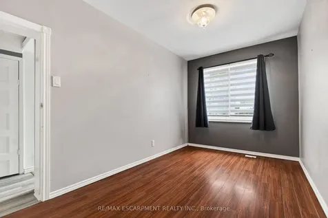 14 Cambridge Avenue Hamilton ON L8H 1T5