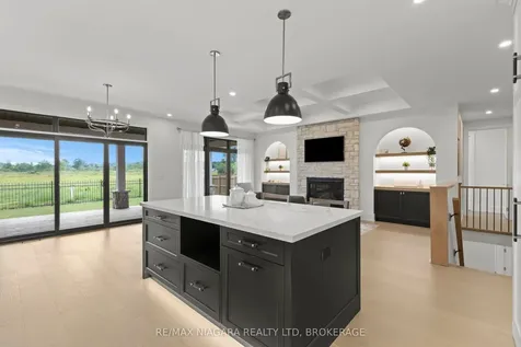 637 Buffalo Road Fort Erie ON L2A 5G7