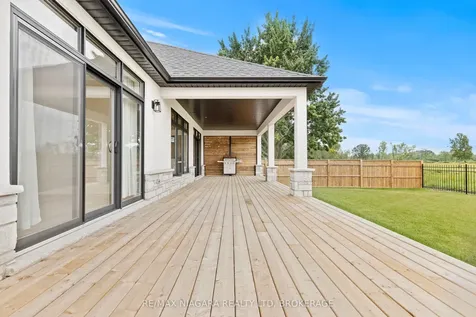 637 Buffalo Road Fort Erie ON L2A 5G7